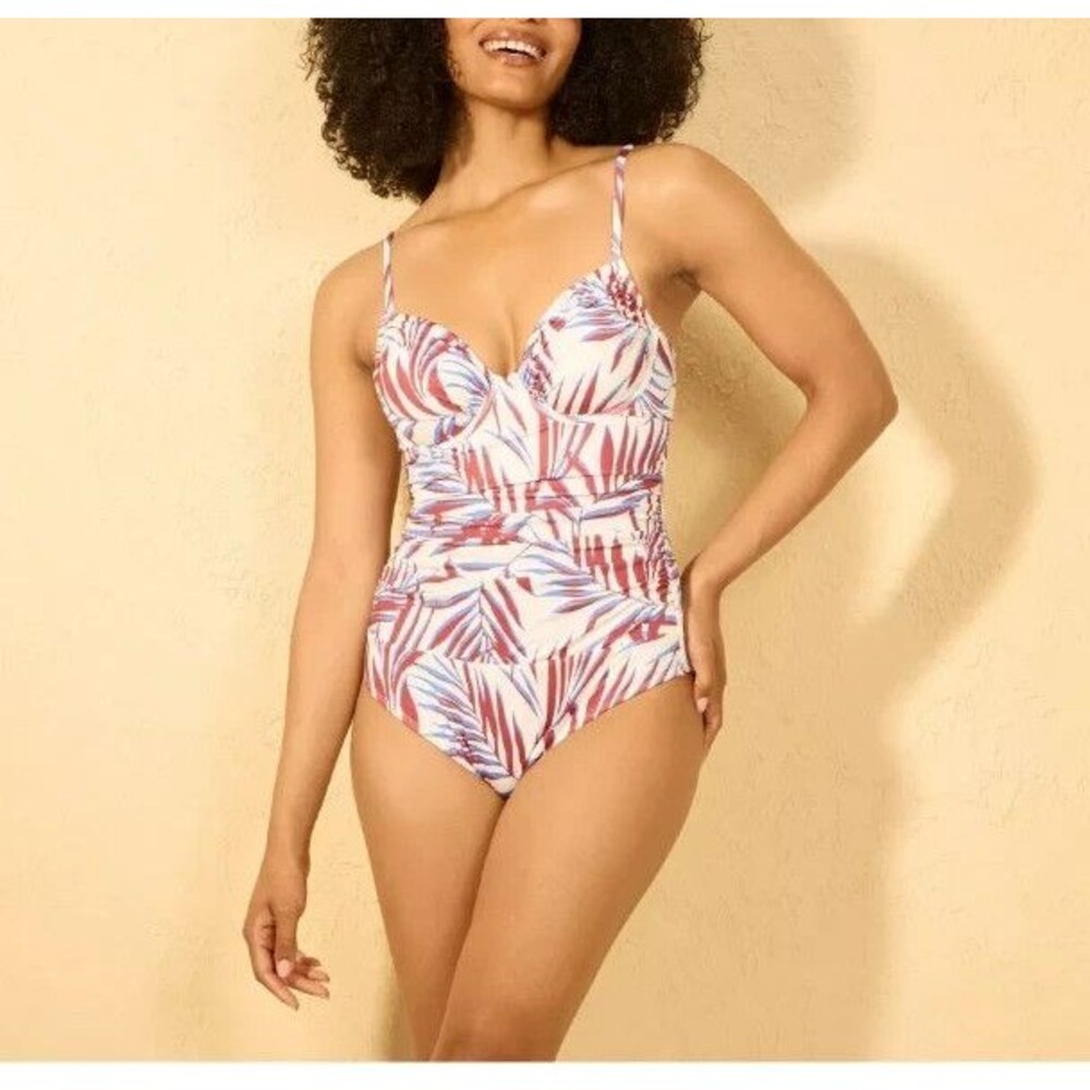 Women's Shirred Underwire Medium Coverage One Piece Swimsuit - Shade & Shore XL